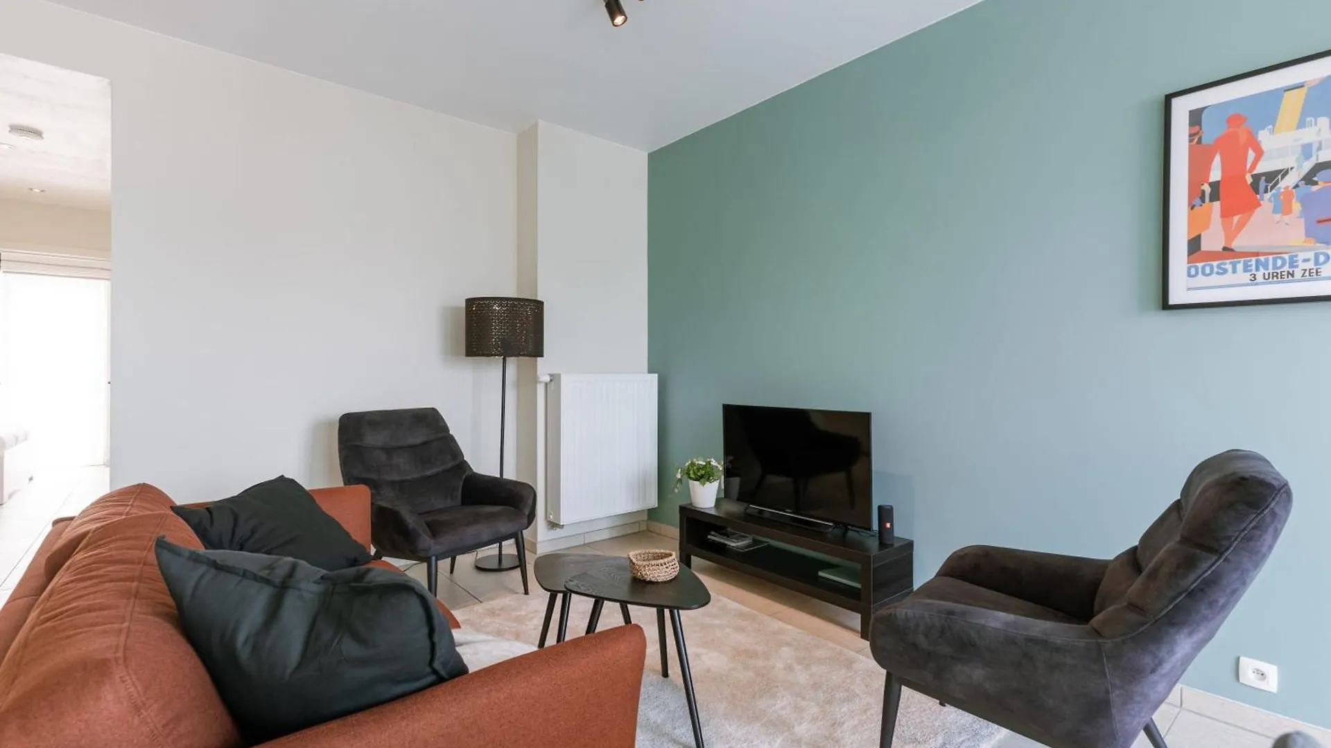 Huswell - Cozy Seaside Apartment With Terrace In Central Oostende Belgium