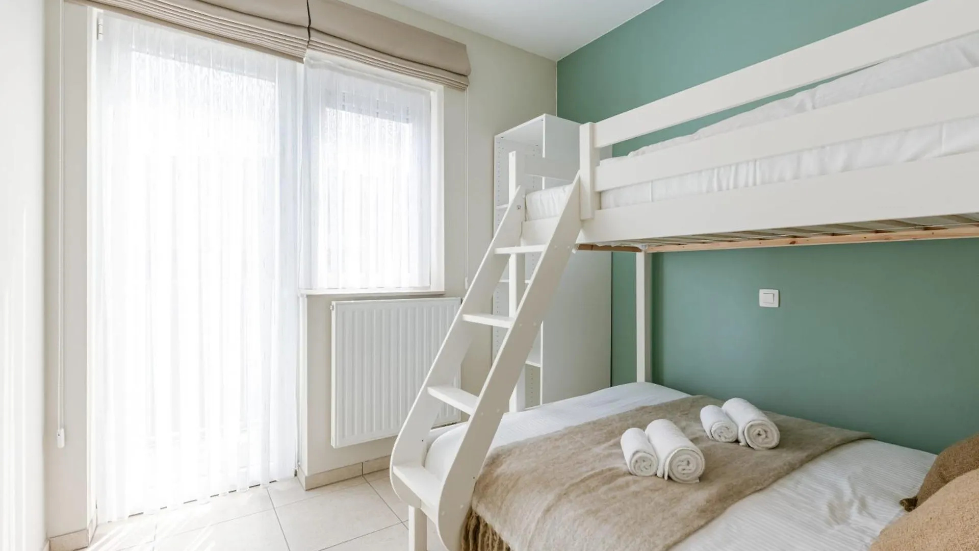 Huswell - Cozy Seaside Apartment With Terrace In Central Oostende